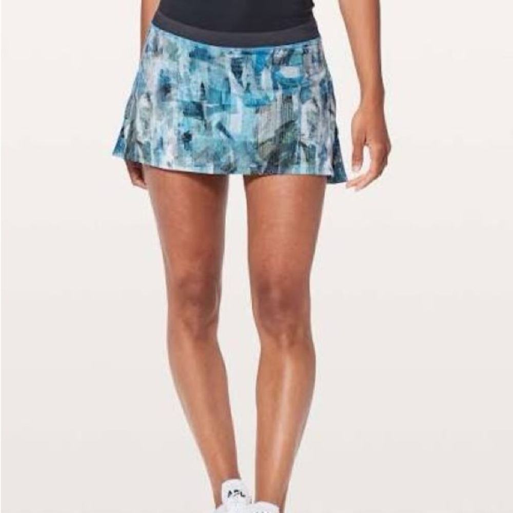 Lululemon Play Off The Pleats Skirt Size 12